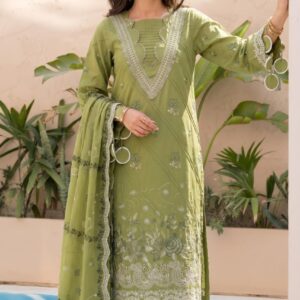 Green Embroidered Lawn Suit – Elegant 3 Piece Women Dress